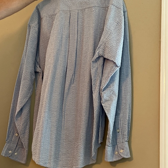 NWT Tommy Hilfiger shirt - Picture 2 of 3